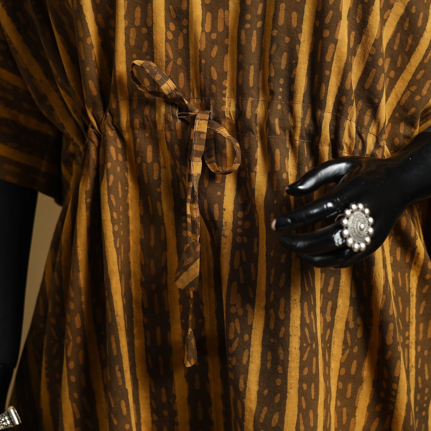 Hand akola short kaftan with tie-up waist 33 - handcrafted