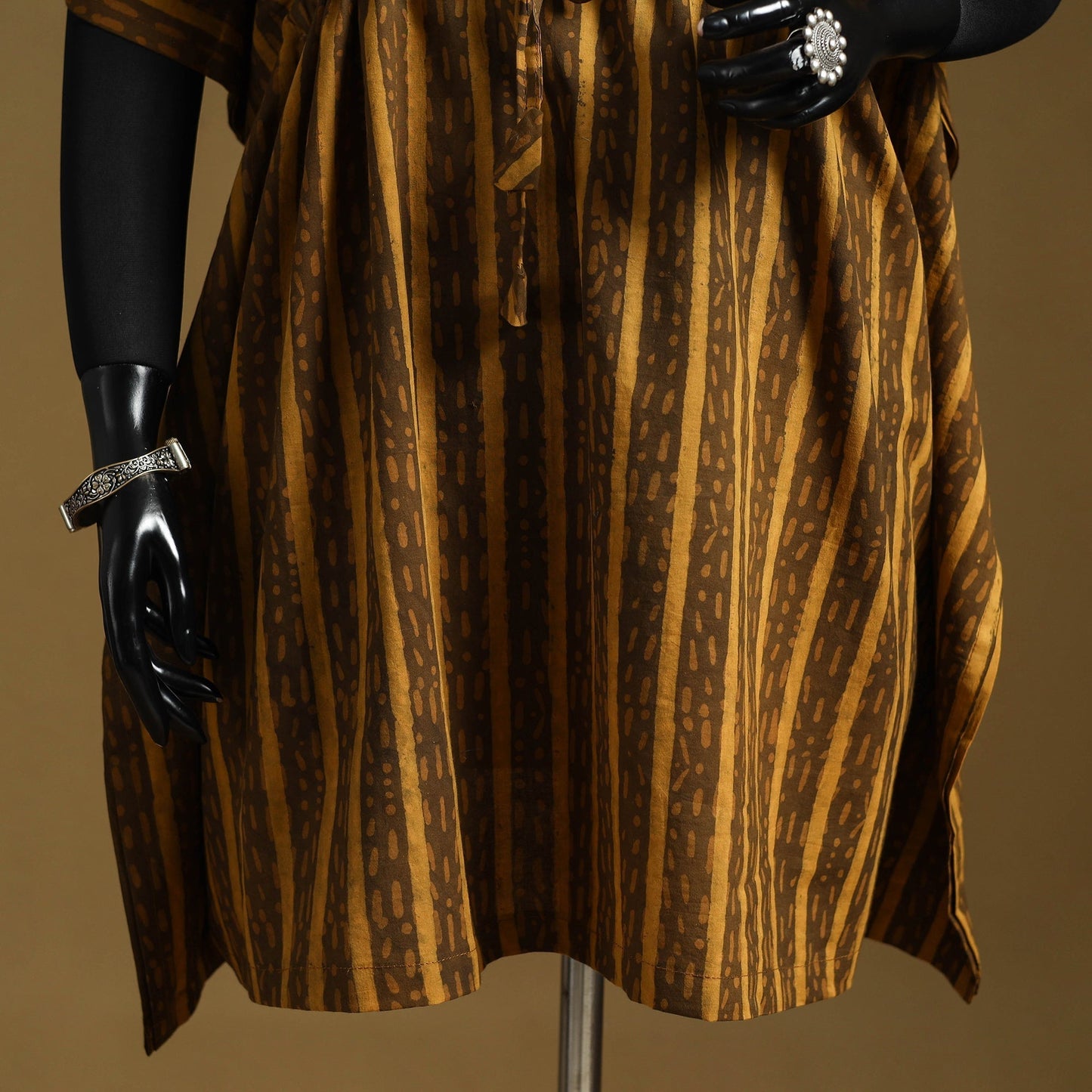 Hand akola short kaftan with tie-up waist 33 - handcrafted