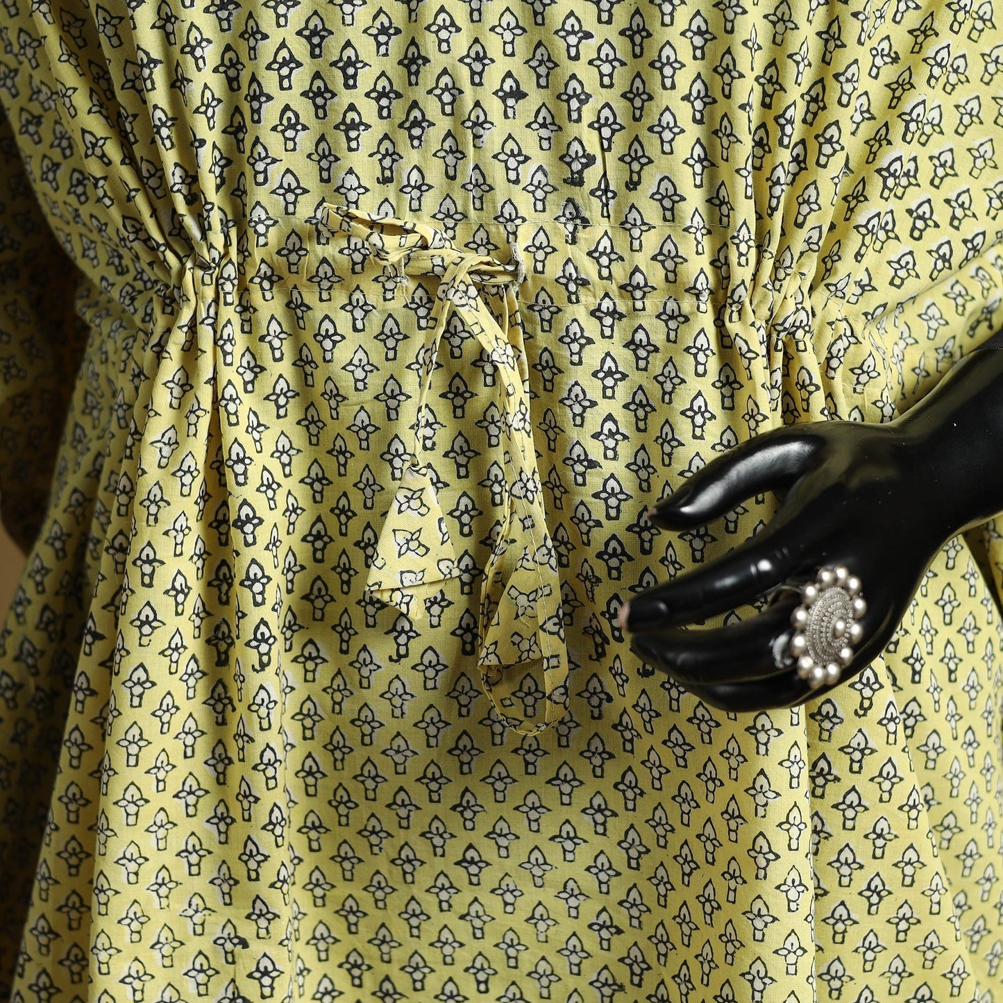 Hand akola short kaftan with tie-up waist 42 - handcrafted