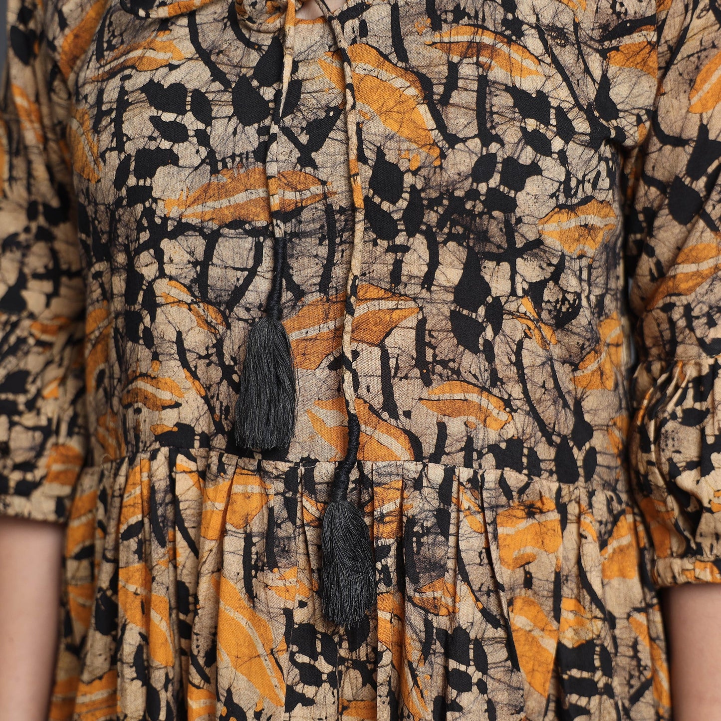 batik print dress
