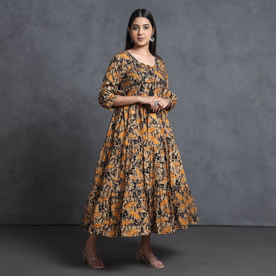 batik print dress
