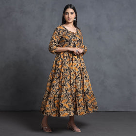 batik print dress
