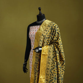 Hand natural dyed dola silk zari border dupatta