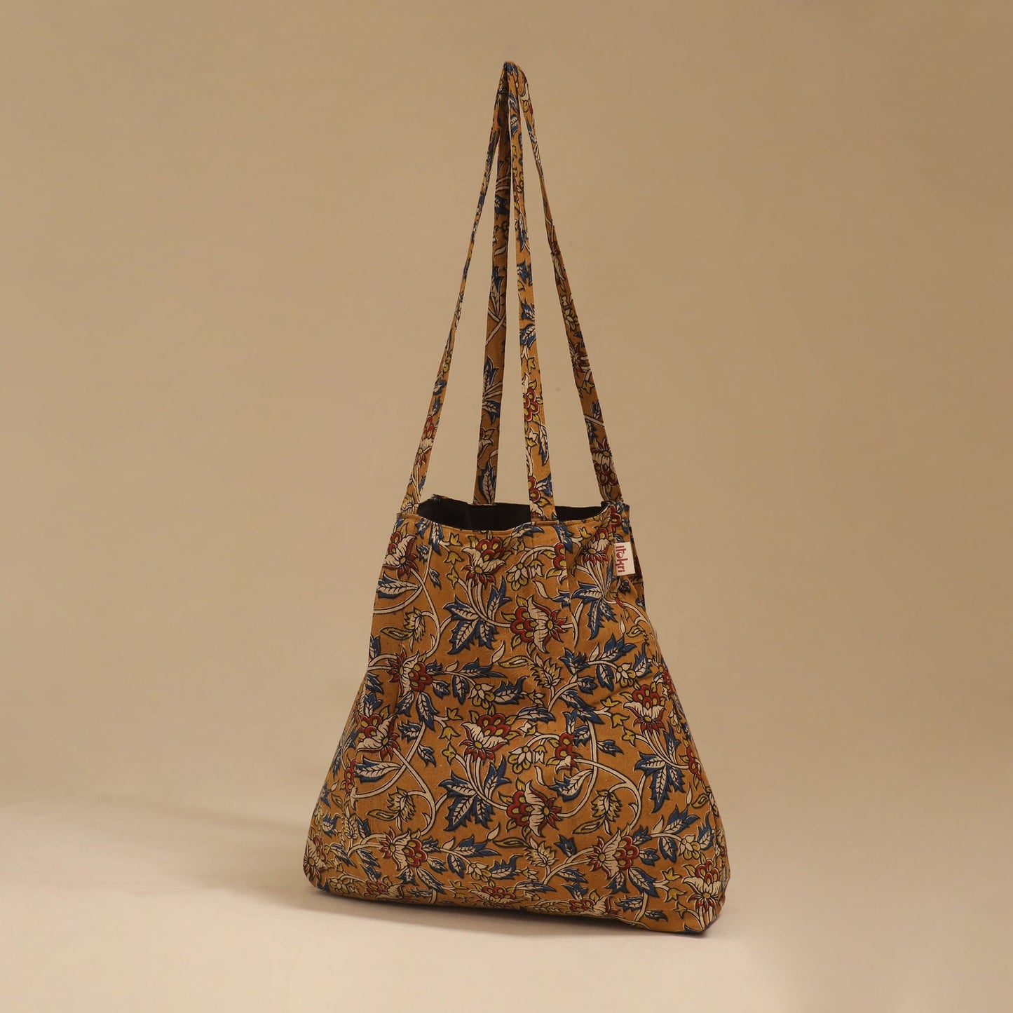 Handcrafted fabric jhola bag 07