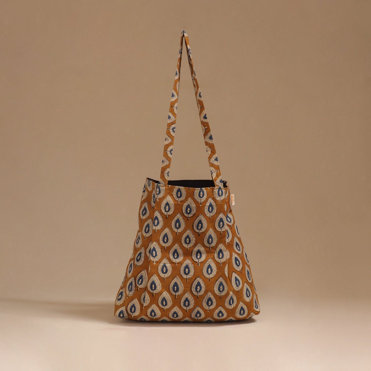 Handcrafted fabric jhola bag 48