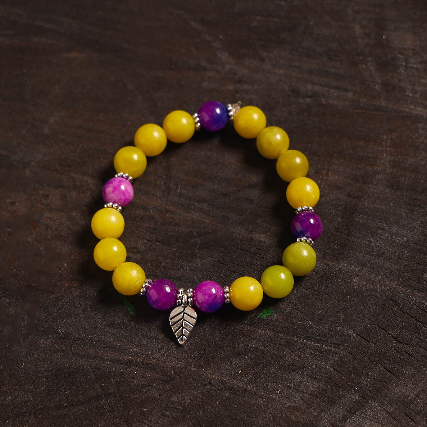 Handcrafted glass stone bracelet 05