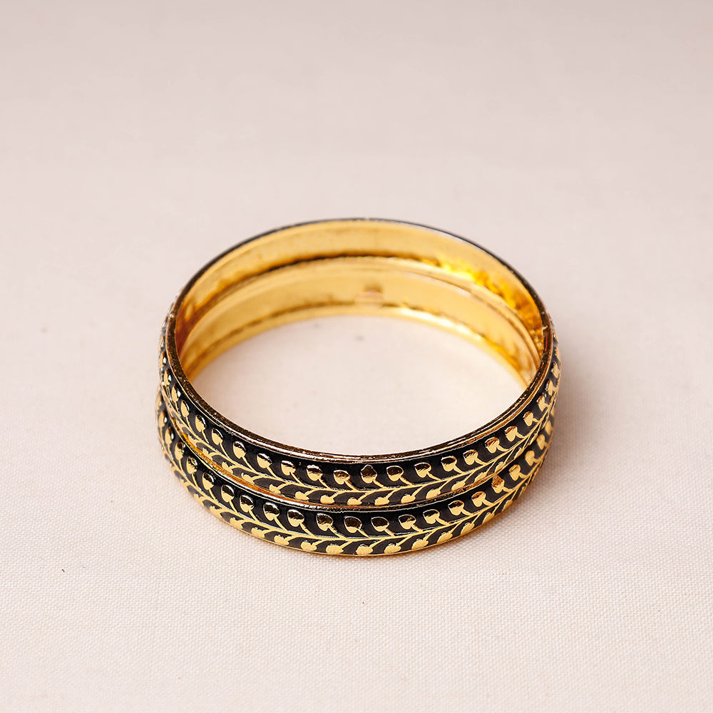  Handcrafted Paka Meenakari Bangles by Madhumoy Mukherjee 