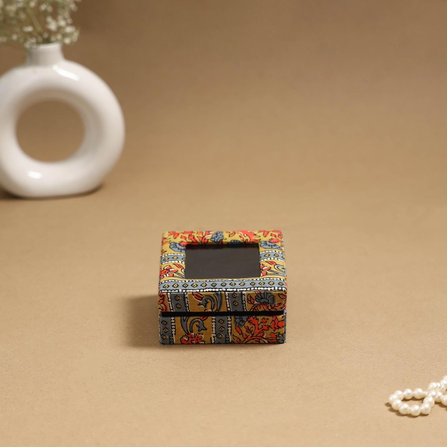 Handcrafted printed fabric ring/earring box 34