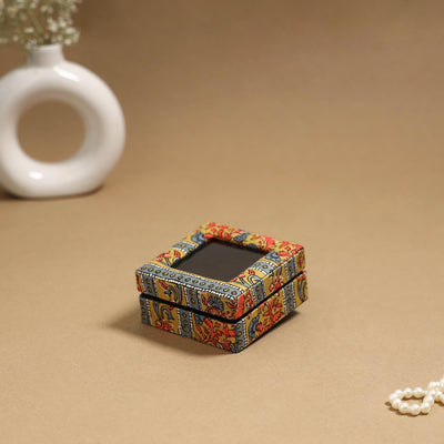 Handcrafted printed fabric ring/earring box 34
