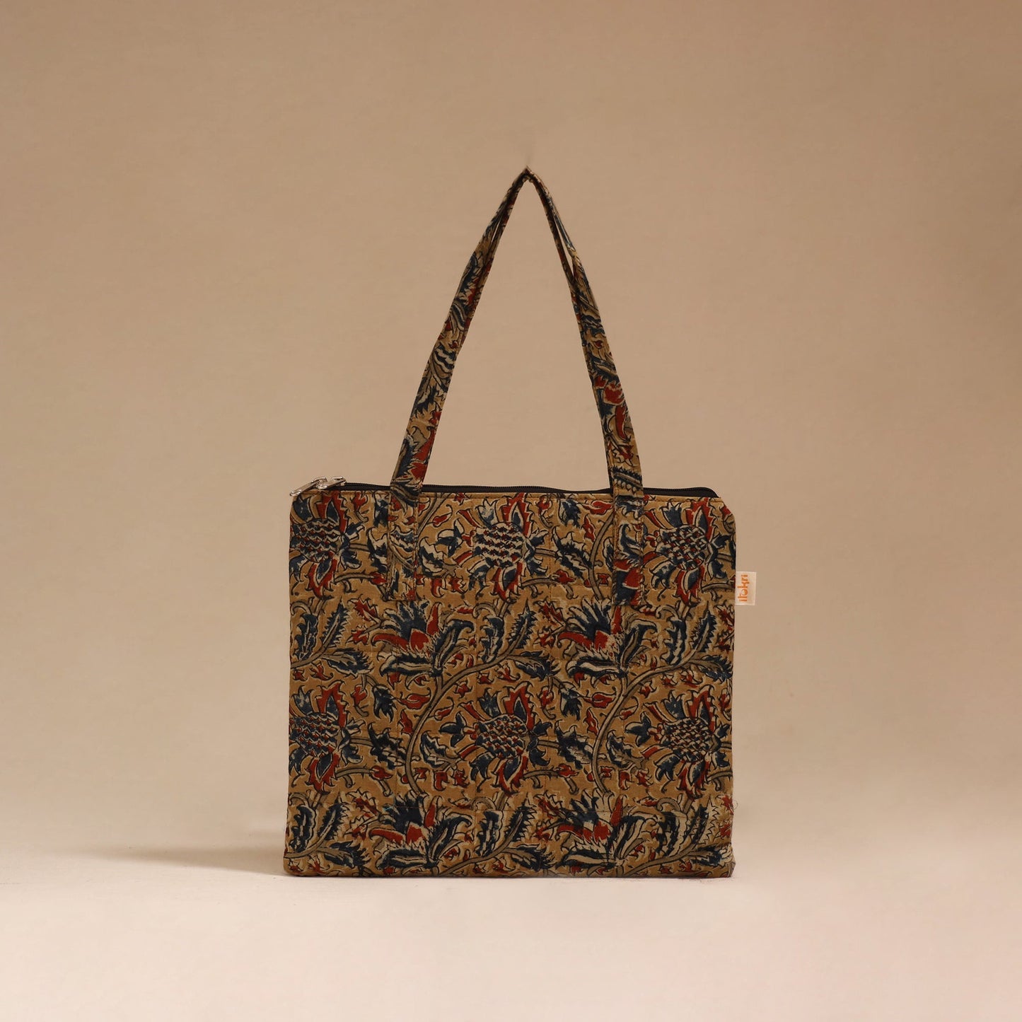 Handcrafted quilted handbag 28