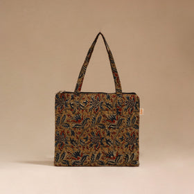 Handcrafted quilted handbag 28