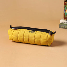 Handcrafted quilted pencil pouch 04