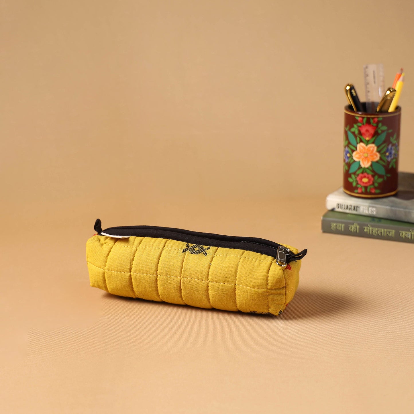 Handcrafted quilted pencil pouch 04