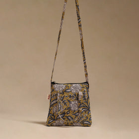 Handcrafted quilted sling bag 09