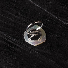 Yellow - handcrafted seashell ring (adjustable) 18