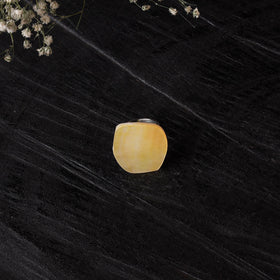 Yellow - handcrafted seashell ring (adjustable) 18