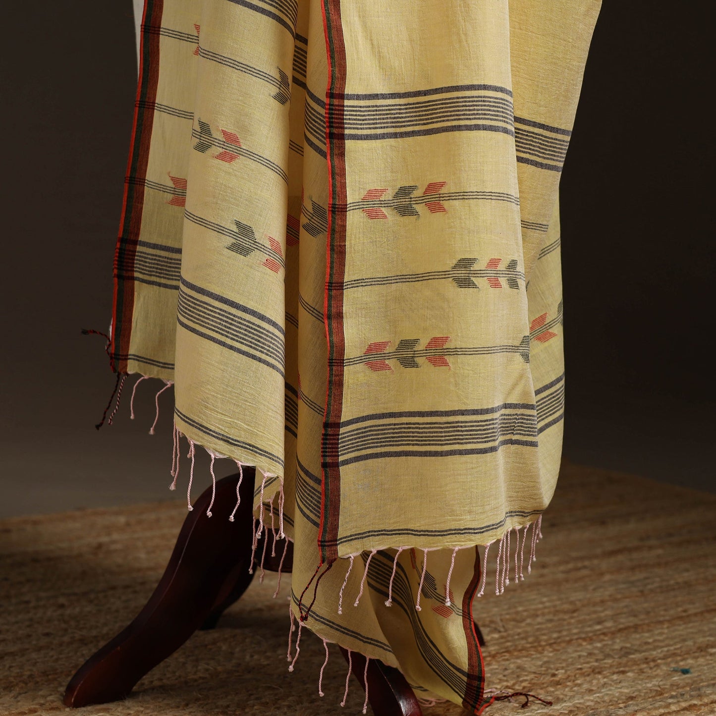 Handloom cotton bengal jamdani dupatta 36 - handcrafted