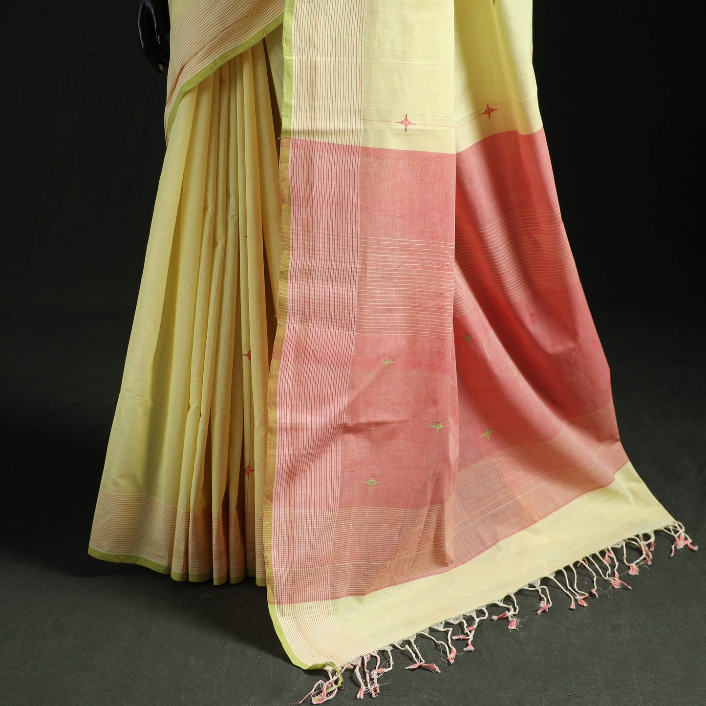 Yellow - handloom cotton buti srikakulam jamdani saree 09