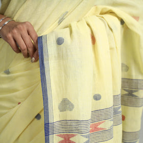  Handloom Cotton Phulia Jamdani Saree with Tassels 