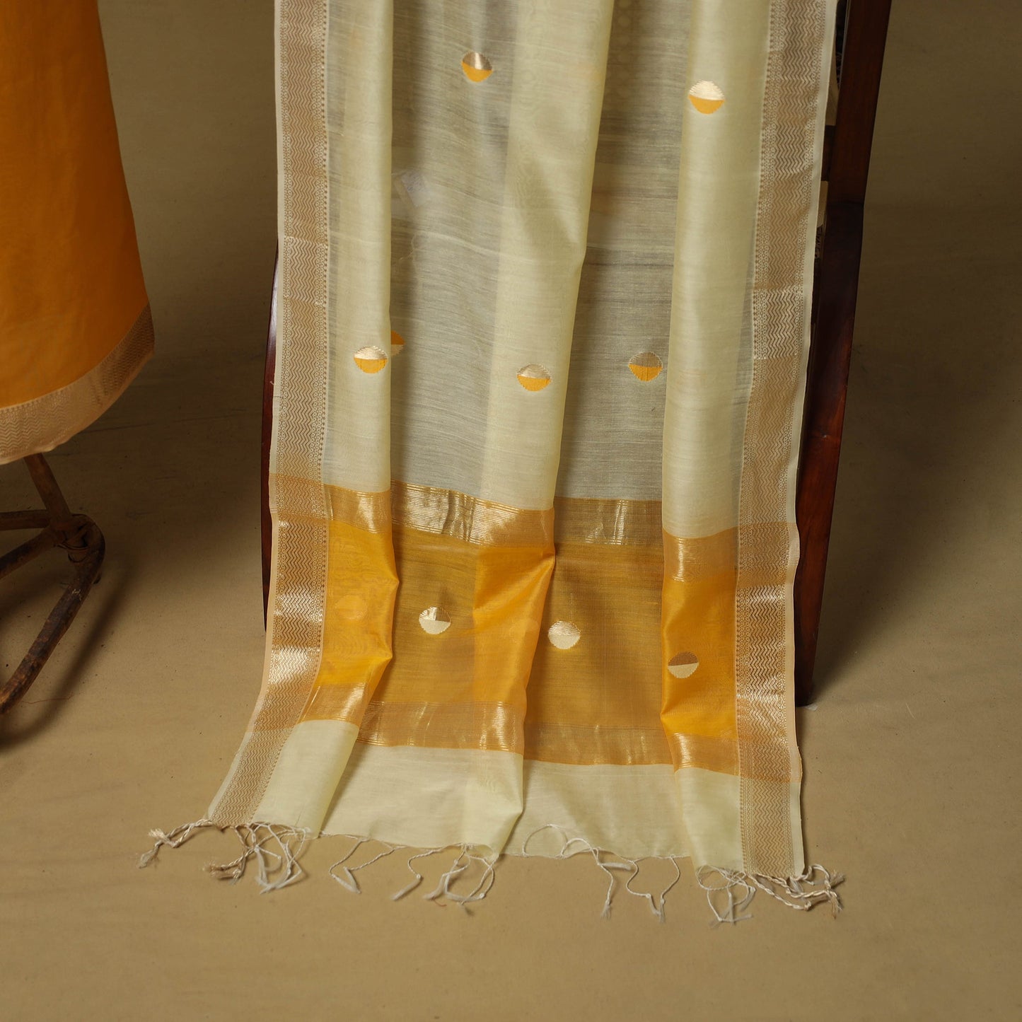 Handloom maheshwari silk buti work 2pc unstitched dress