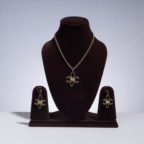 Handmade Patwa Threadwork Necklace Set - Buy Patwa Necklaces 