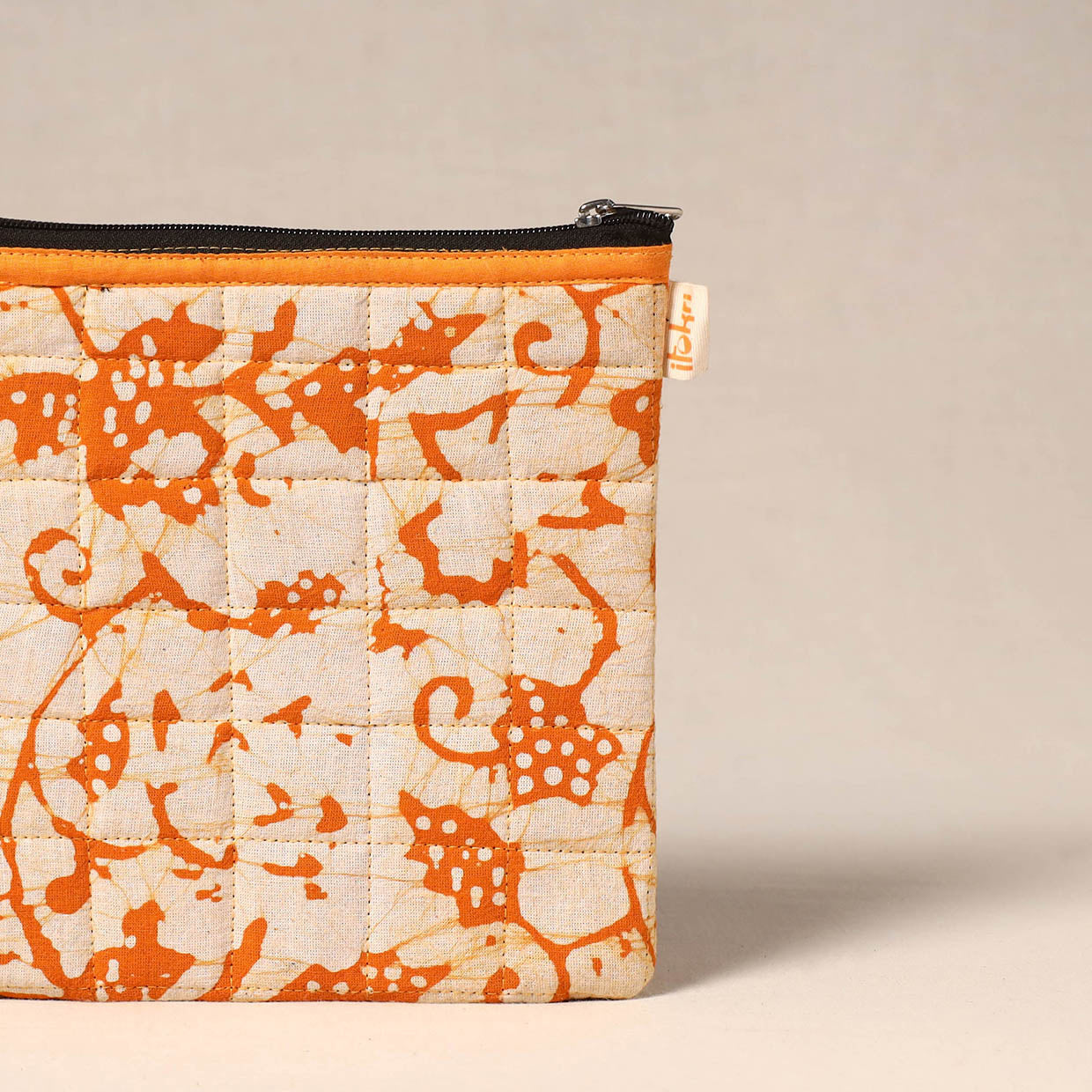 Handmade quilted utility pouch 01 - handcrafted