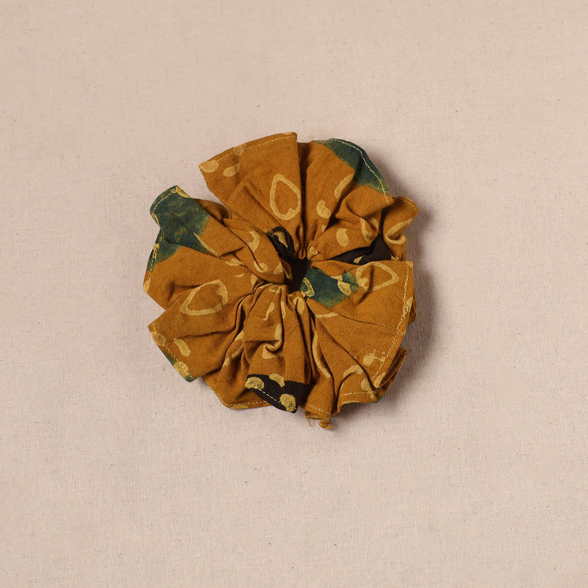 Handmade rubber band/scrunchie 160 - handcrafted