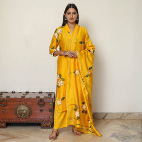 Buy Handpainted Chanderi Silk Kurta Set with Palazzo & Dupatta