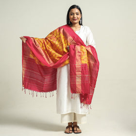 Buy Handwoven Pochampally Ikat Pure Mulberry Silk Dupatta with Tassels Online at iTokri.com