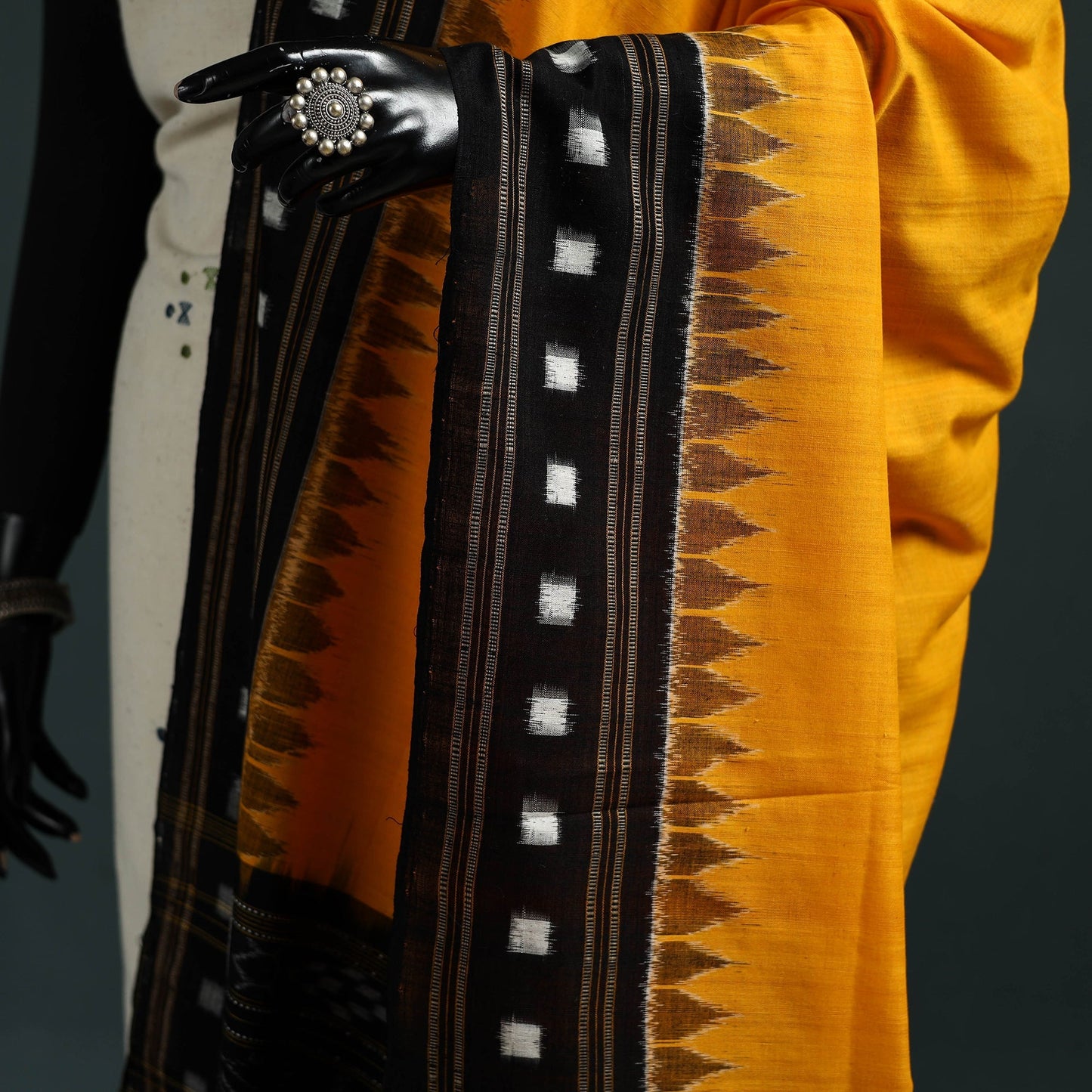 Ikat handloom cotton sambalpuri dupatta 10 - handcrafted