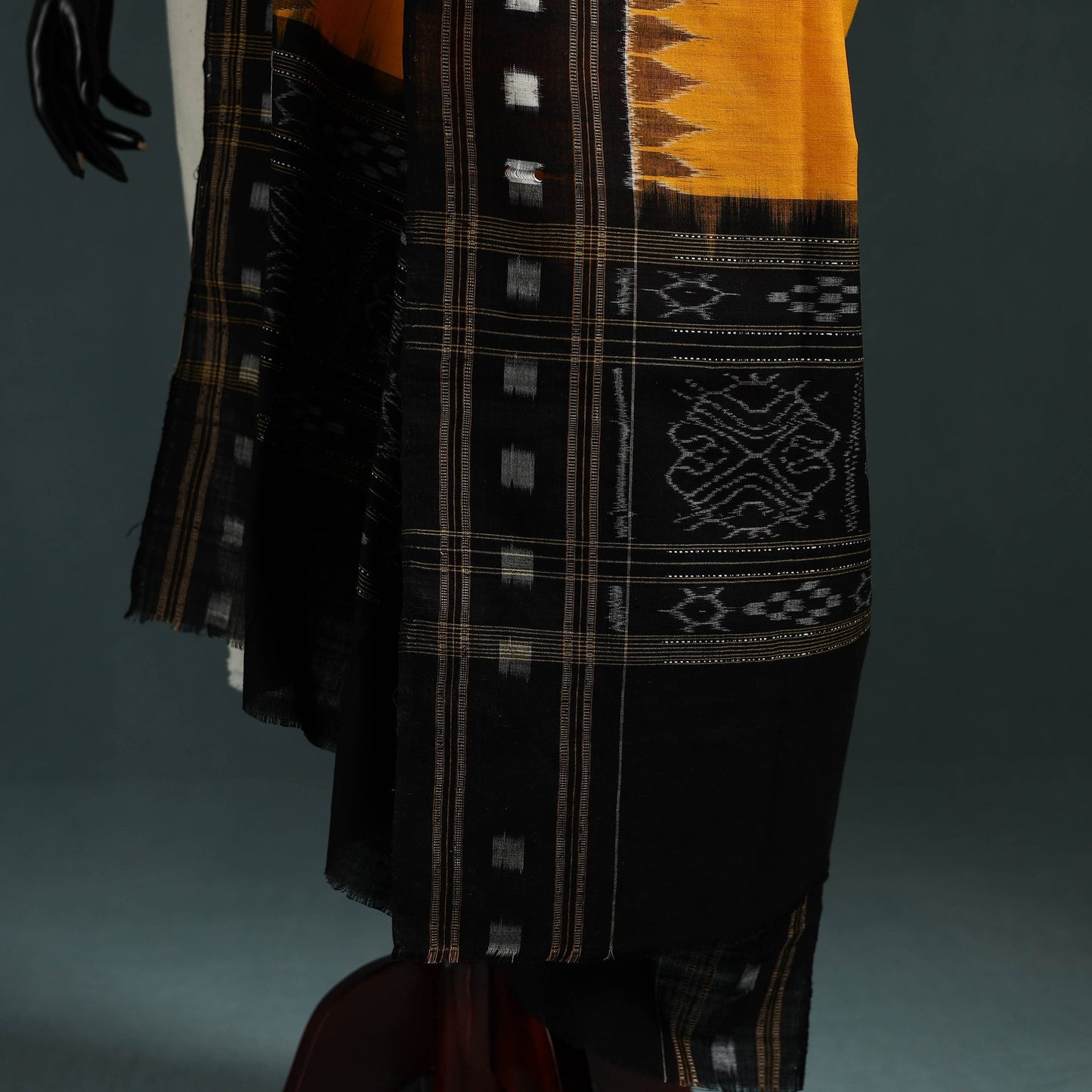 Ikat handloom cotton sambalpuri dupatta 10 - handcrafted