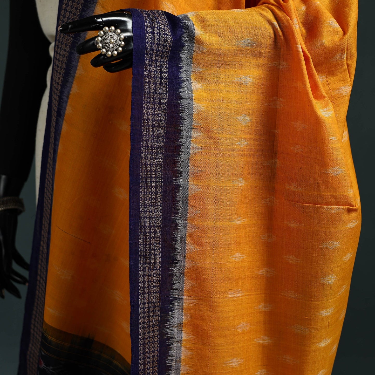 Ikat handloom cotton sambalpuri dupatta 14 - handcrafted