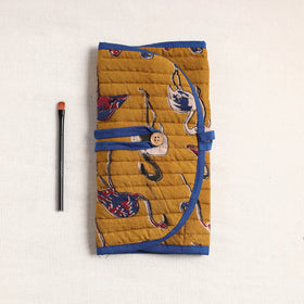  Kalamkari Fabric Multipurpose Segmented Make-up Brush Wrap Pouch/Case 