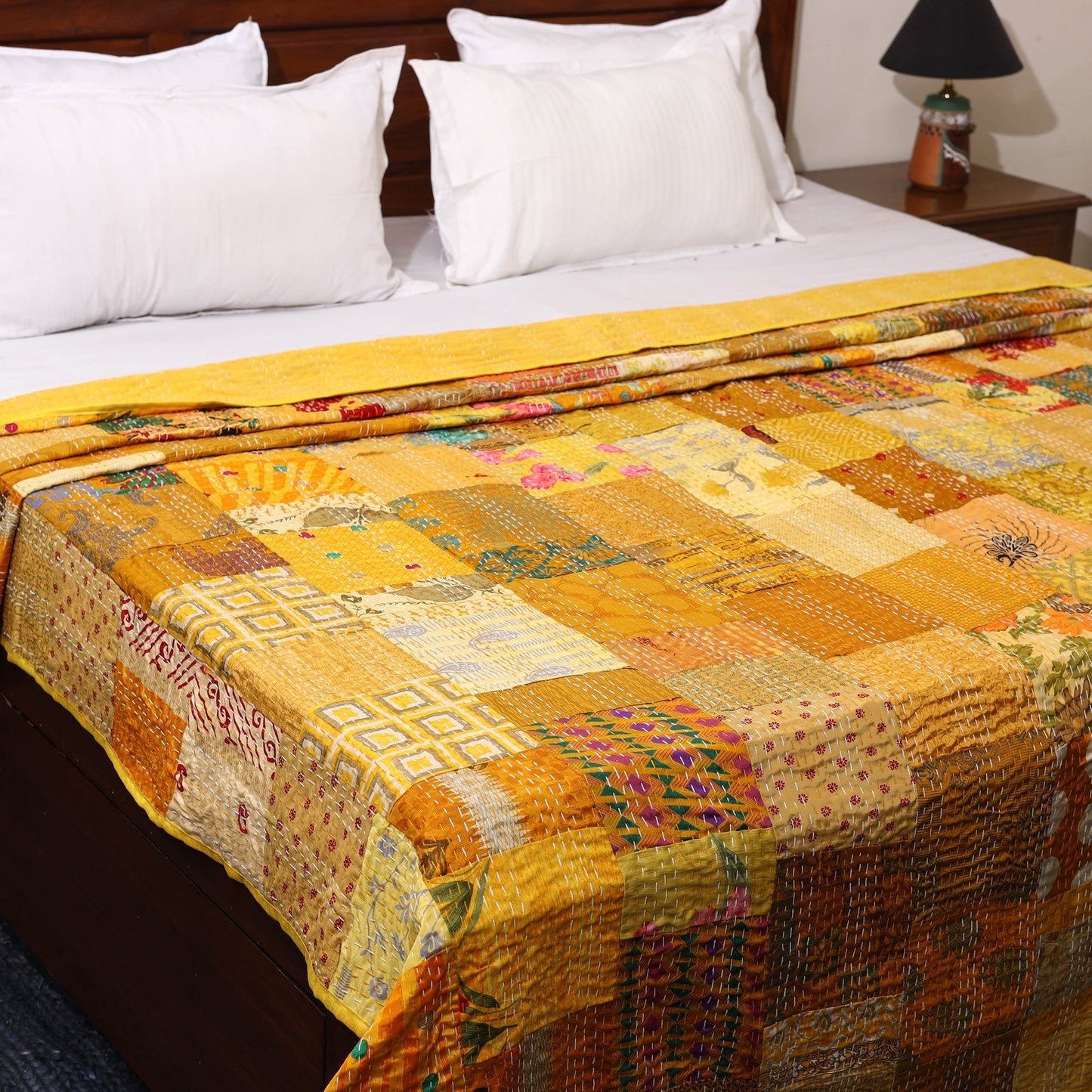 Khambadiya tagai patchwork quilt / gudri / blanket (109 x