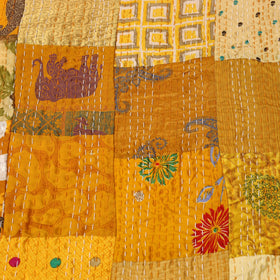 Khambadiya tagai patchwork quilt / gudri / blanket (109 x