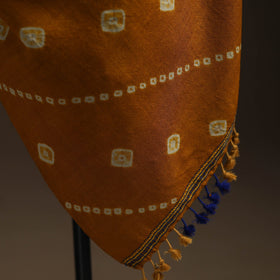 Kutch handwoven bandhani woolen shawl 60 - handcrafted