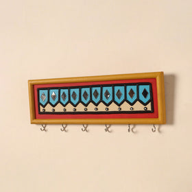 Kutch mud mirror work lippan art key holder (4 x 12 in) 20