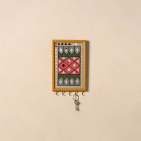 Kutch mud mirror work lippan art key holder (9 x 6 in) 30
