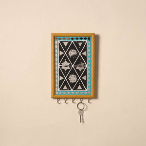 Kutch mud mirror work lippan art key holder (9 x 6 in) 43