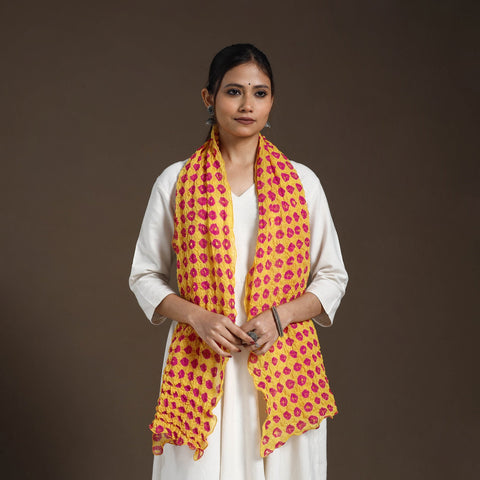 Buy Yellow Kutch Tie-Dye Cotton Bandhani Stole