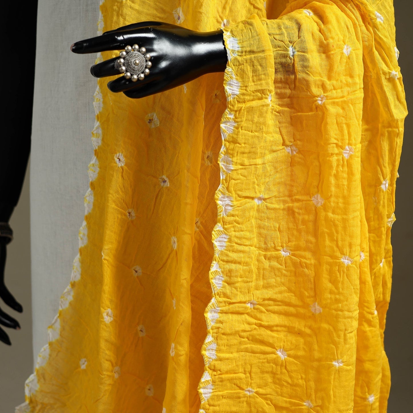 Kutch tie-dye mul cotton shibori bandhani dupatta 19