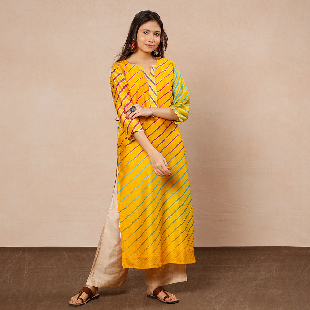 Buy Leheriya Tie-Dye Chanderi Silk Long Kurta Online l iTokri.com