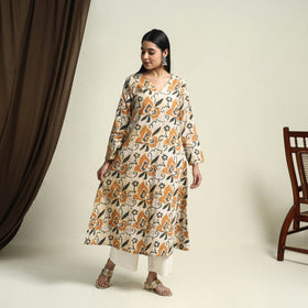 Buy Yellow A-Line Batik Print Cotton Kurta for Women