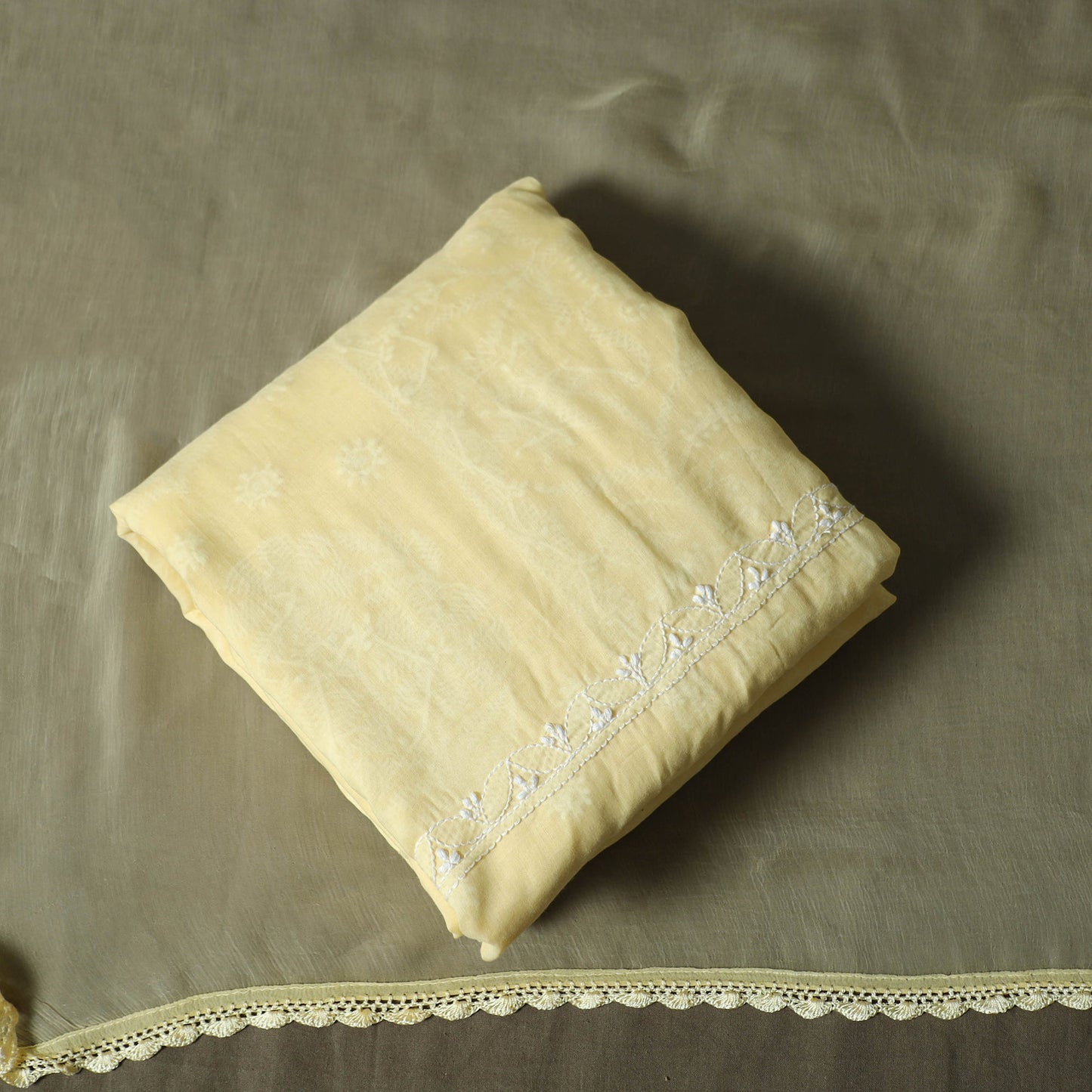 Lucknowi hand embroidered cotton chikankari 3pc unstitched