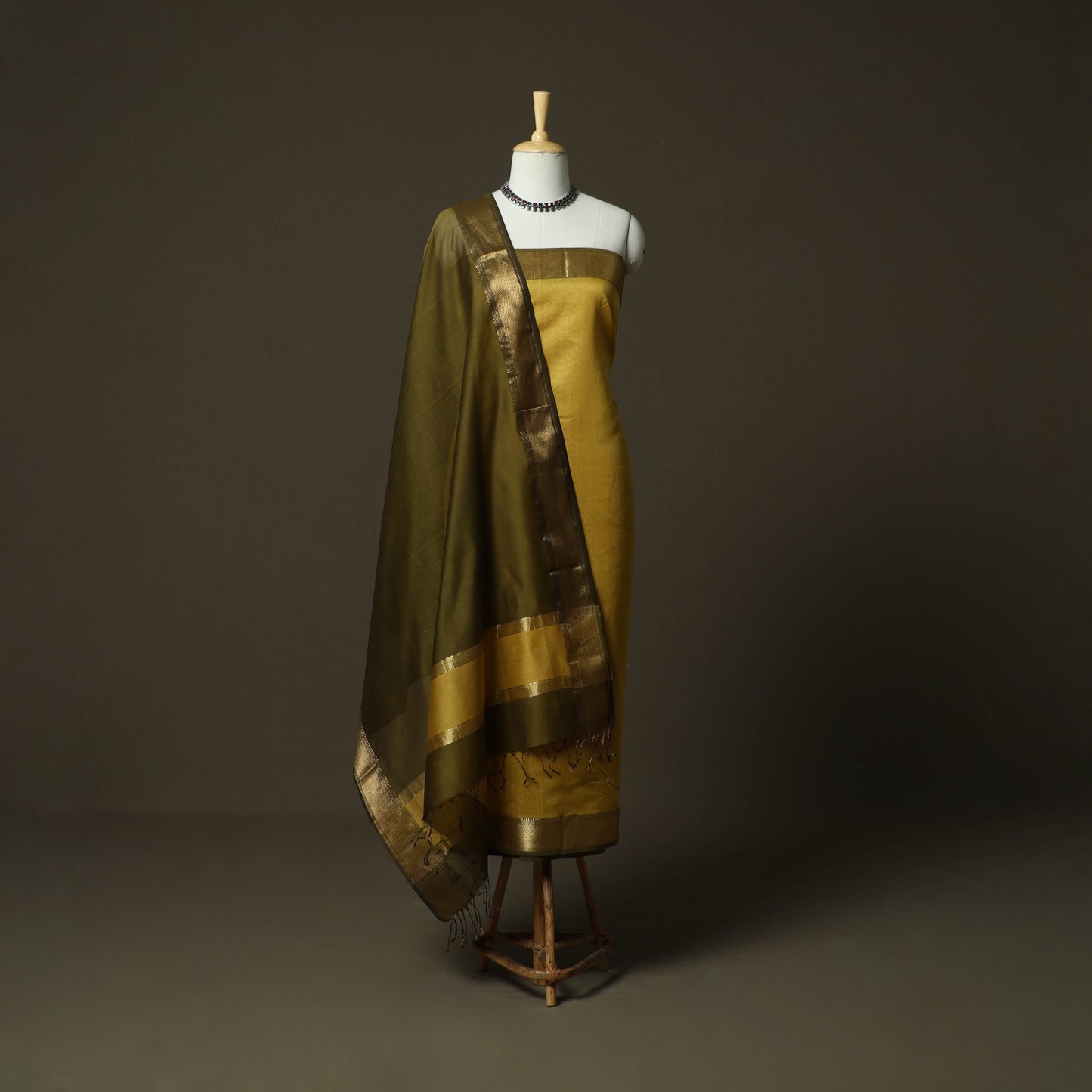 Maheshwari silk handloom 2pc unstitched dress material