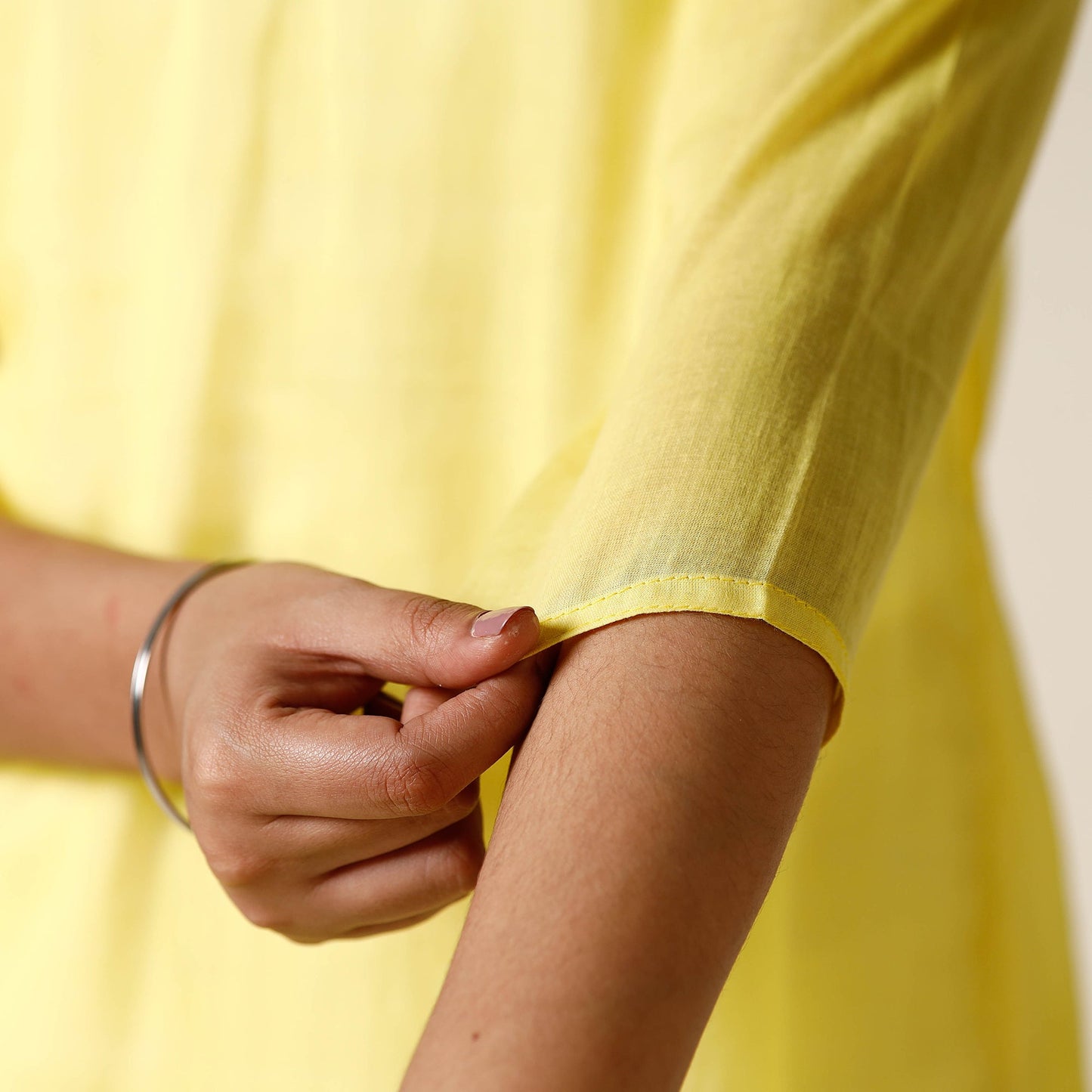 Buy Mulmalai Cotton Plain Dyed Long Kurta 27 Online at iTokri.com