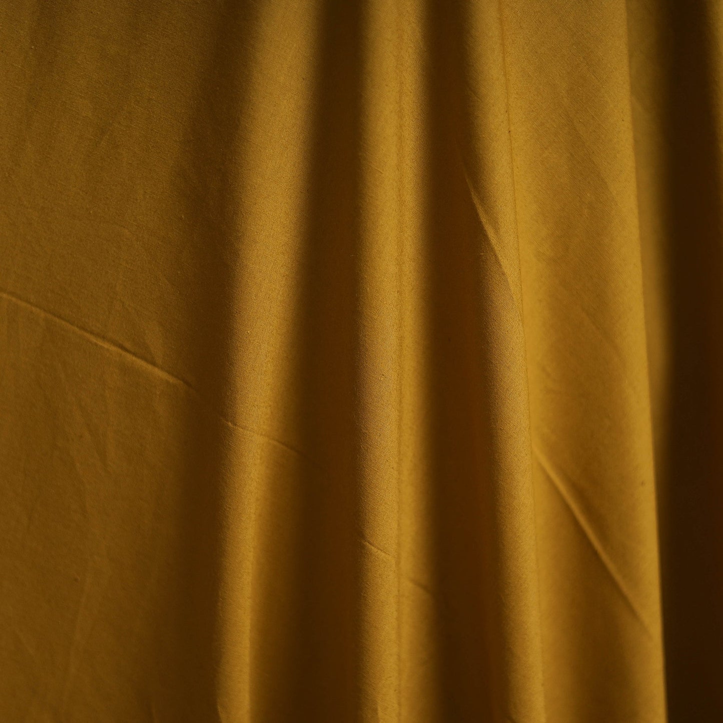 Natural dyed cotton plain fabric 01 - handcrafted