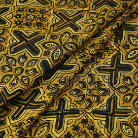 Natural dyed dola silk hand fabric 60 - handcrafted