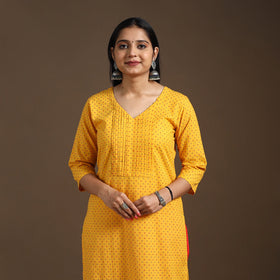 Yellow - pintuck straight cotton jacquard kurta 11