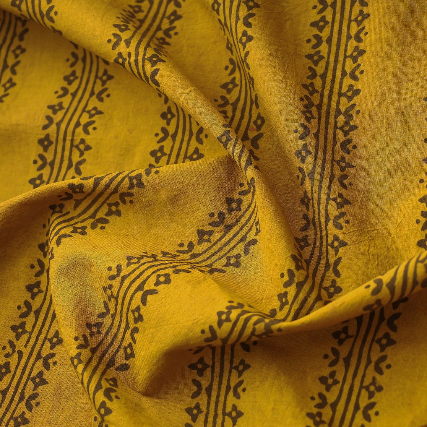 Buy Ajrakh Block Printed Cotton Fabric Online l iTokri.com